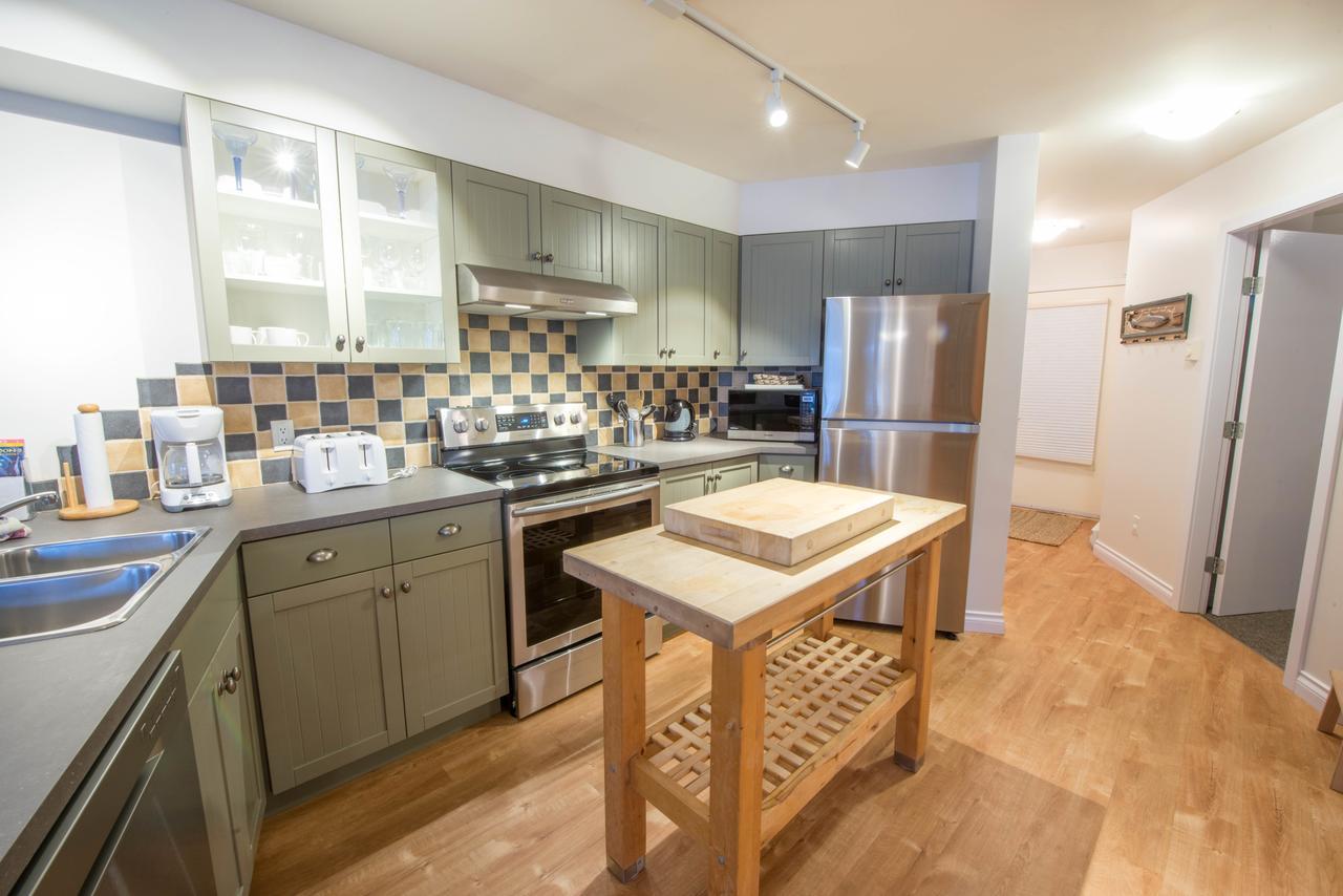 Luxury 2Br Oceanfront Condo By Onlybc 201 Tofino Eksteriør billede