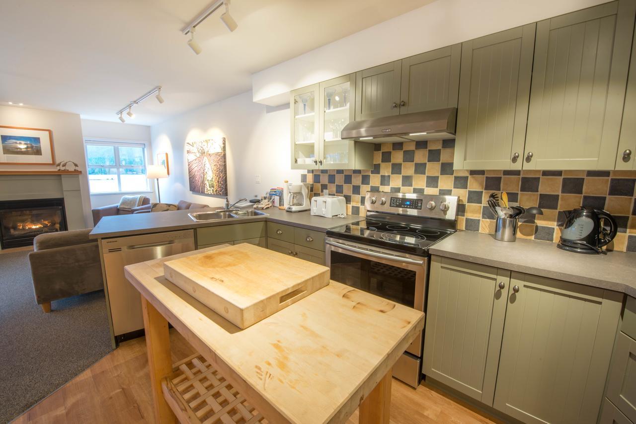 Luxury 2Br Oceanfront Condo By Onlybc 201 Tofino Eksteriør billede